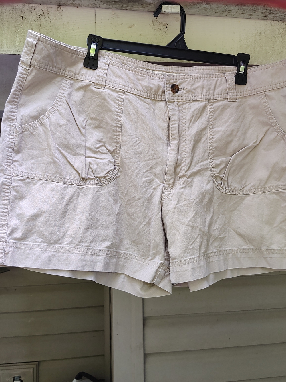 Cabela's Light Cream Women's Cotton Blend Jean Shorts